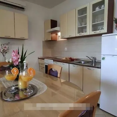 Appartement With Parking Space Krapanj, - 24787 *