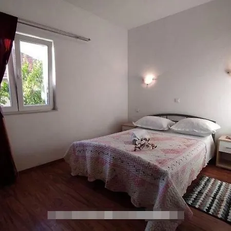 With Parking Space Krapanj, - 24787