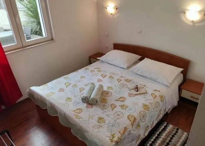 With Parking Space Krapanj, - 24787 Šibenik