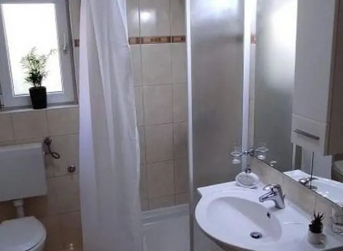 Appartement With Parking Space Krapanj, - 24787 *